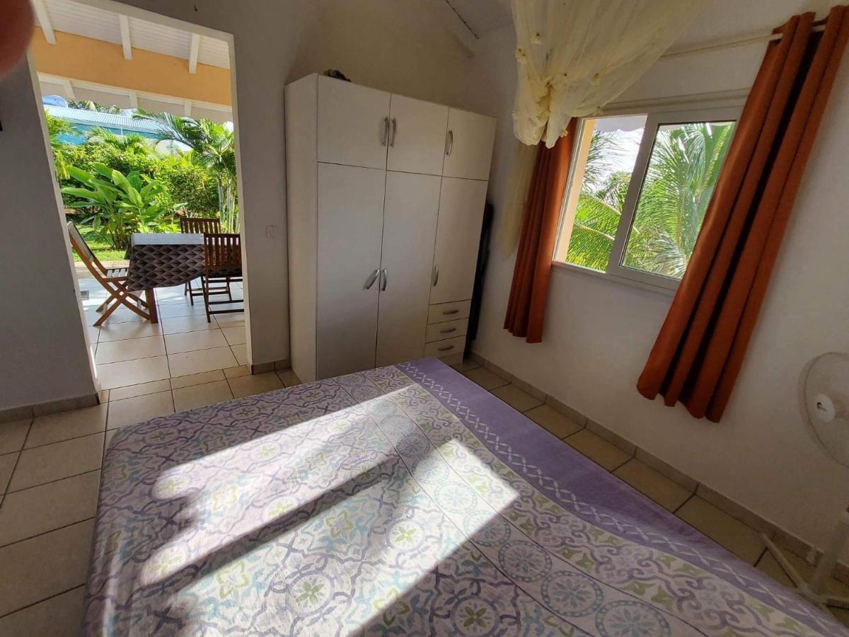 Bel Appartement T2 Avec Vue Sur Palmier Et Mer Sainte-Rose Exterior photo