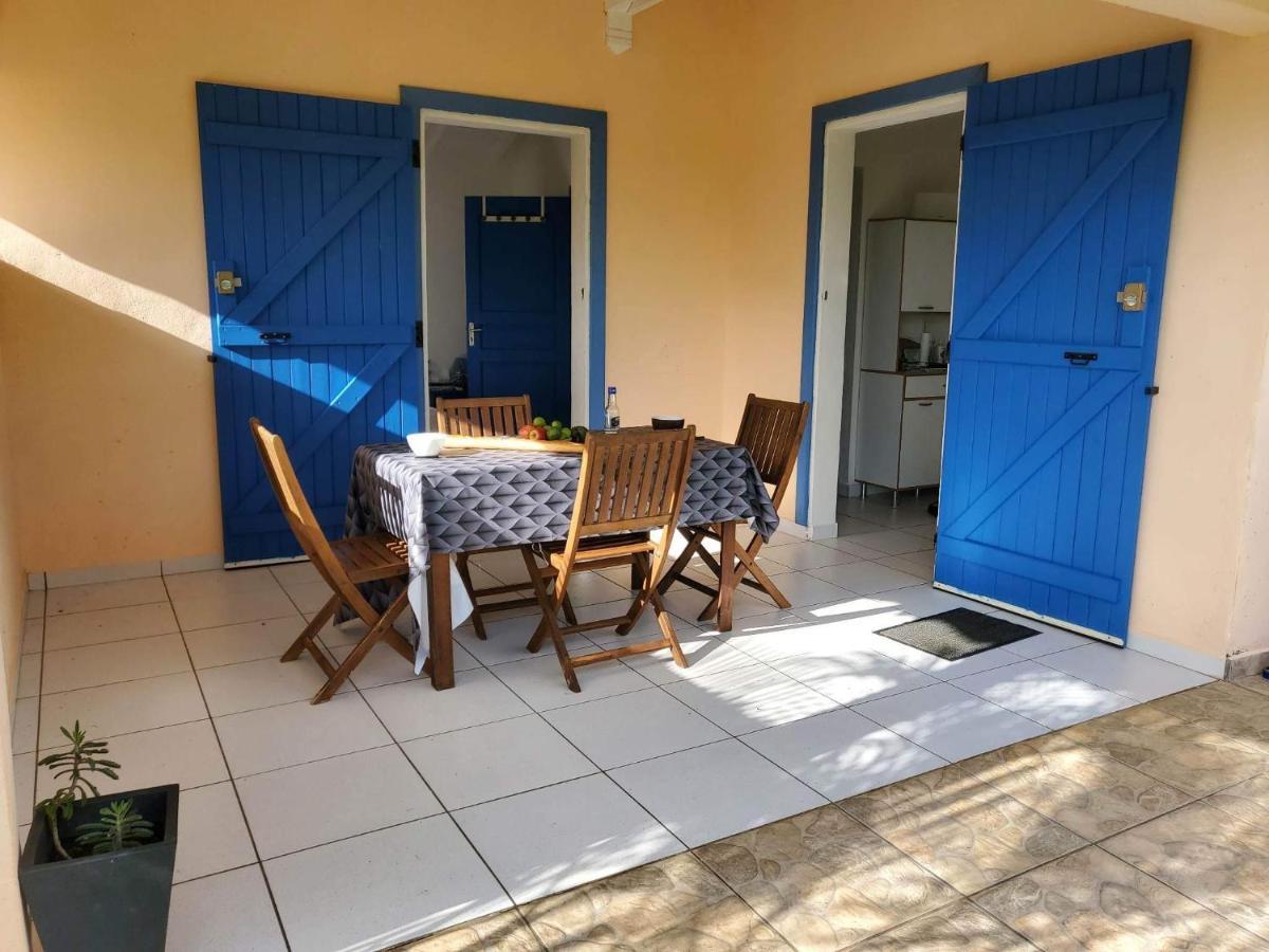 Bel Appartement T2 Avec Vue Sur Palmier Et Mer Sainte-Rose Exterior photo